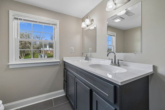 3971 Cantebury Dr, Culleoka, TN 38451