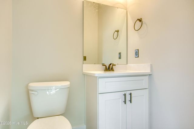 717 N New River Drive B, Holly Ridge, NC 28445