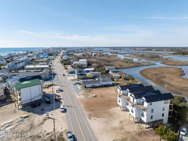 717 N New River Drive B, Holly Ridge, NC 28445