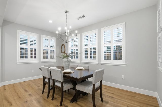 101 Willow Oak Dr, Pleasant Hill, CA 94523