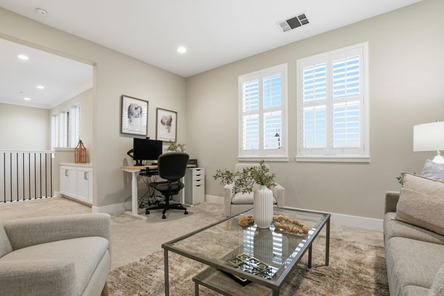 101 Willow Oak Dr, Pleasant Hill, CA 94523