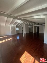 8227 LINDLEY Avenue, Reseda, CA 91335