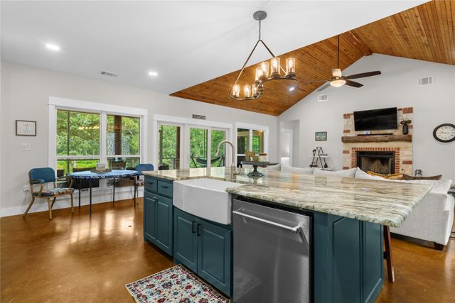 457 SE County Road 3258, Kerens, TX 75144