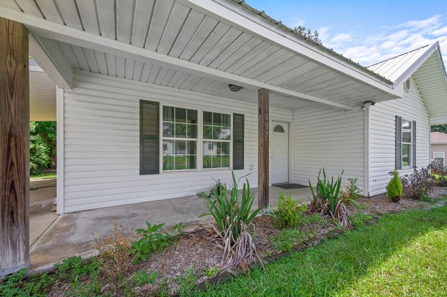 1007 Dennis Ave, Leesville, LA 71446
