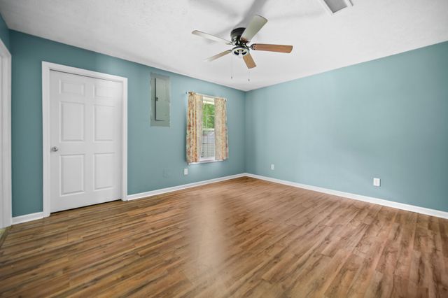 1007 Dennis Ave, Leesville, LA 71446