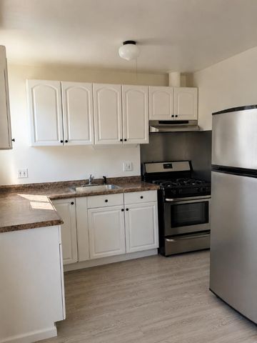 545 Rollins Road, Burlingame, CA 94010