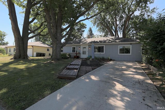 1014 Buckingham Drive, Fort Wayne, IN 46825