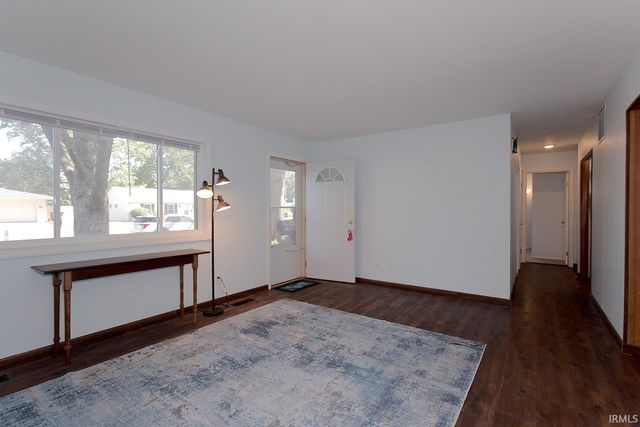 1014 Buckingham Drive, Fort Wayne, IN 46825