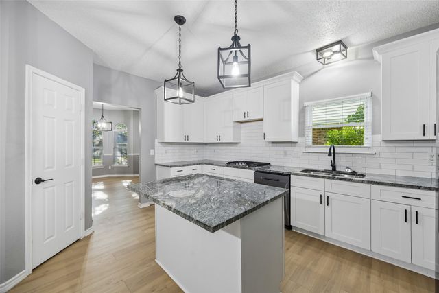 753 Summerfield Drive, Allen, TX 75002