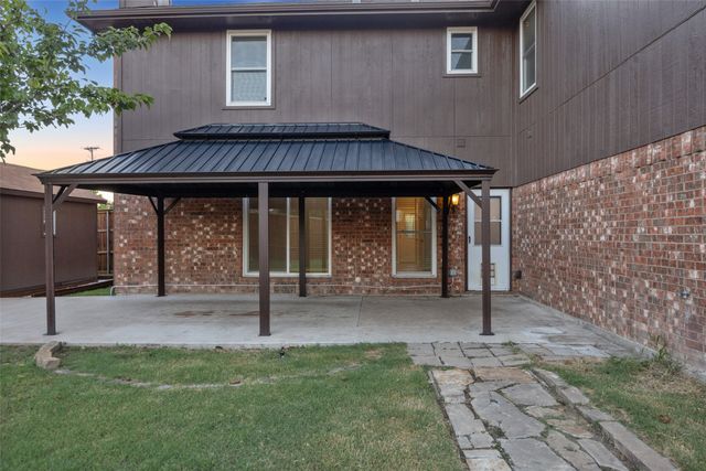 753 Summerfield Drive, Allen, TX 75002