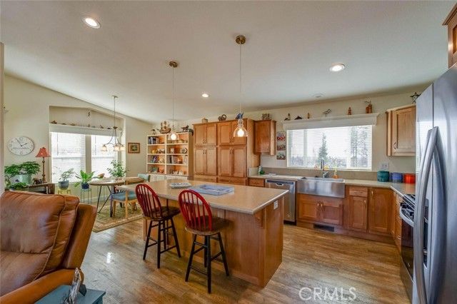 945 Waggoner, Paradise, CA 95969