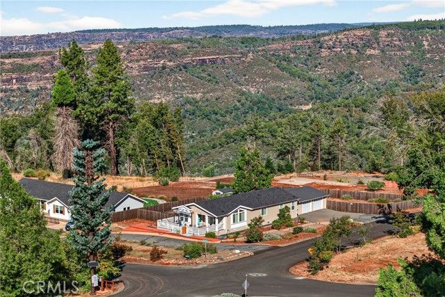 945 Waggoner, Paradise, CA 95969