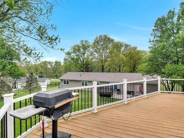 2648 Baltusrol Drive, St Louis, MO 63129
