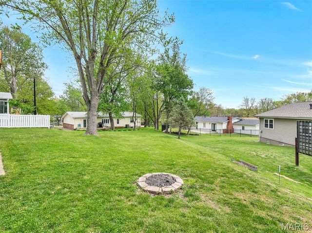 2648 Baltusrol Drive, St Louis, MO 63129