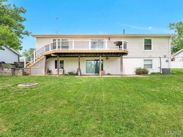 2648 Baltusrol Drive, St Louis, MO 63129