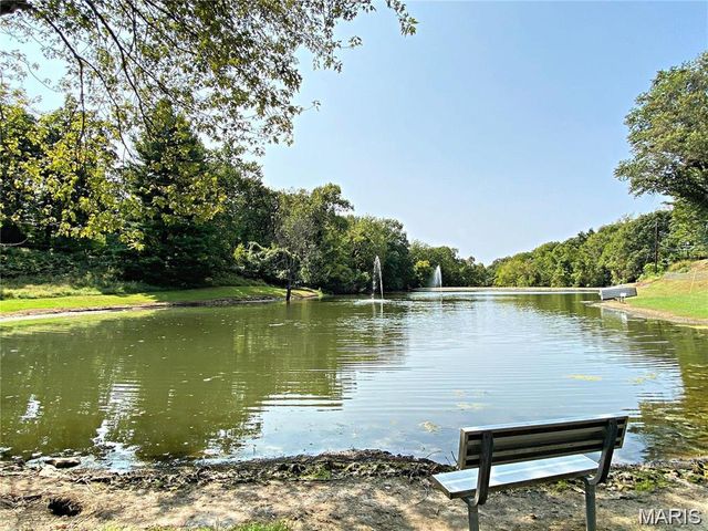 2648 Baltusrol Drive, St Louis, MO 63129