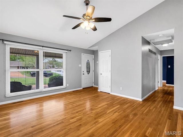 2648 Baltusrol Drive, St Louis, MO 63129