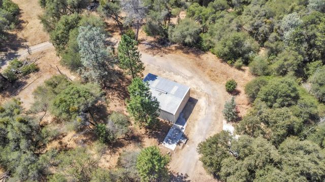 7570 Van Pooka Ct, Somerset, CA 95684