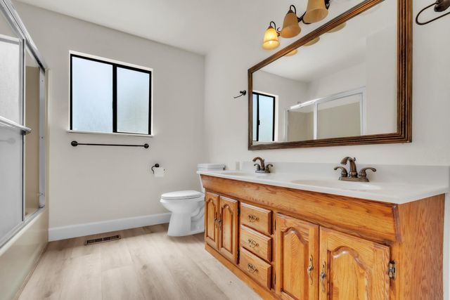 7570 Van Pooka Ct, Somerset, CA 95684