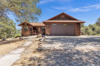 7570 Van Pooka Ct, Somerset, CA 95684