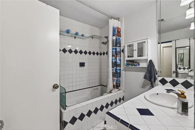 722 W 223rd 2, Torrance, CA 90502