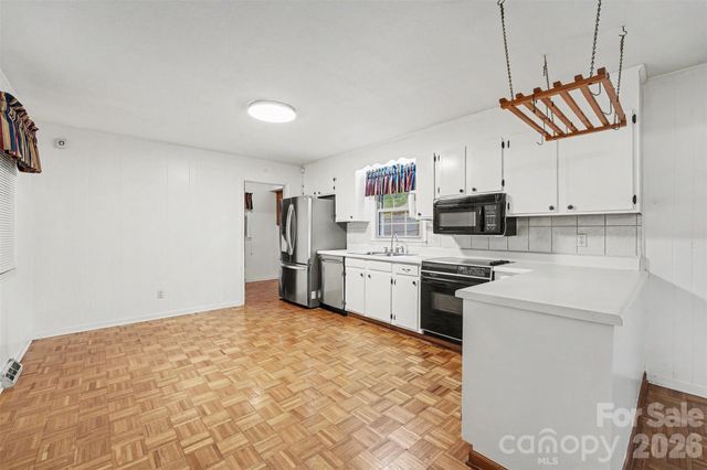 511 Ellenwood Drive, Kings Mountain, NC 28086