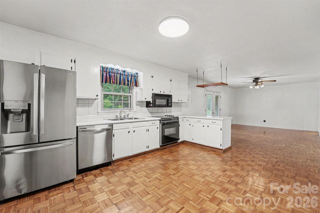 511 Ellenwood Drive, Kings Mountain, NC 28086