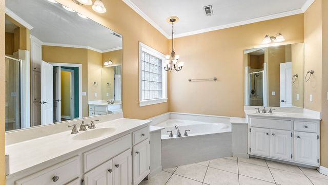 6425 W Pagosa Place, Fayetteville, AR 72704