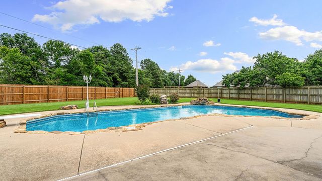 6425 W Pagosa Place, Fayetteville, AR 72704