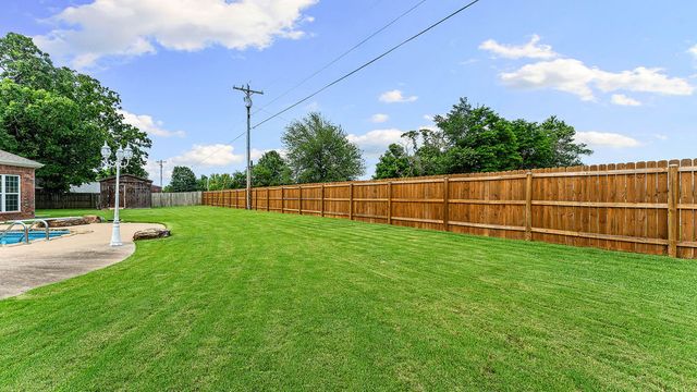 6425 W Pagosa Place, Fayetteville, AR 72704