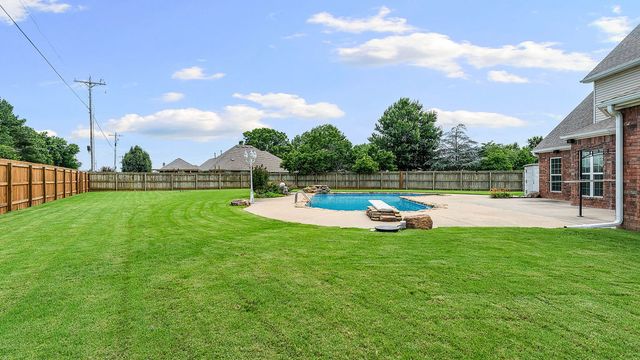 6425 W Pagosa Place, Fayetteville, AR 72704