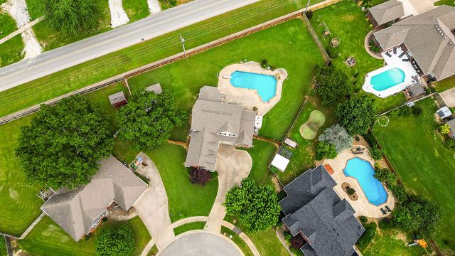 6425 W Pagosa Place, Fayetteville, AR 72704