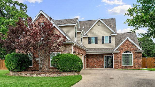 6425 W Pagosa Place, Fayetteville, AR 72704