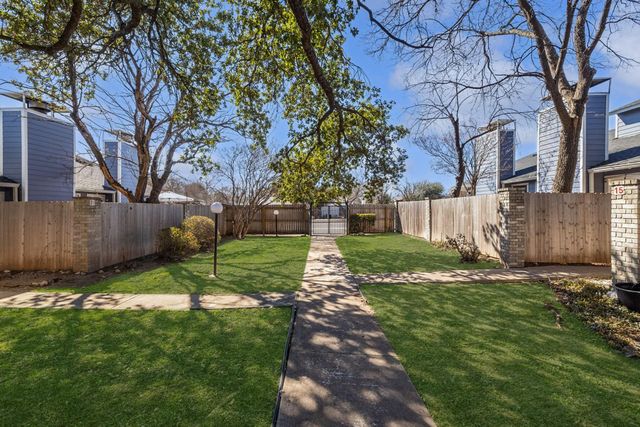 1010 W Rundberg LN 30, Austin, TX 78758