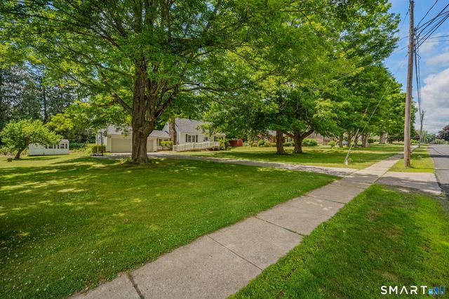 71 Old Hebron Road, Colchester, CT 06415