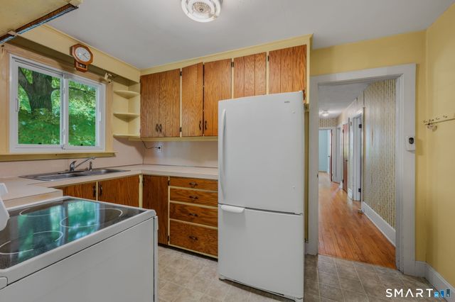 71 Old Hebron Road, Colchester, CT 06415