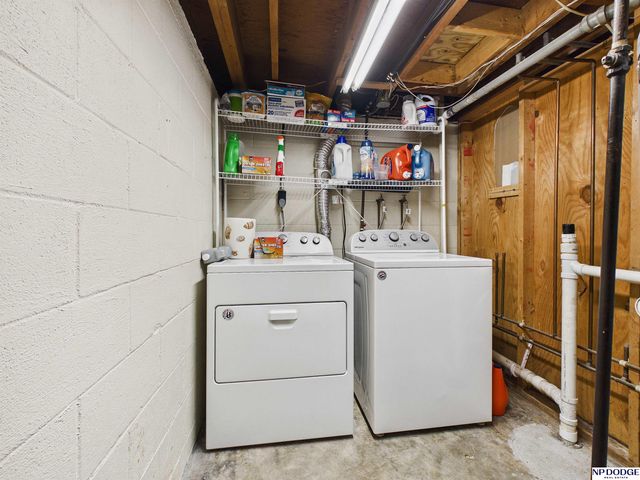 7534 Chandler Hills Drive, Bellevue, NE 68147