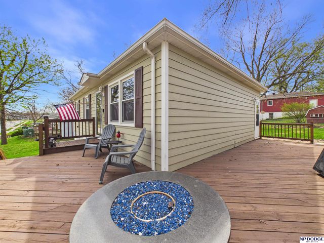 7534 Chandler Hills Drive, Bellevue, NE 68147