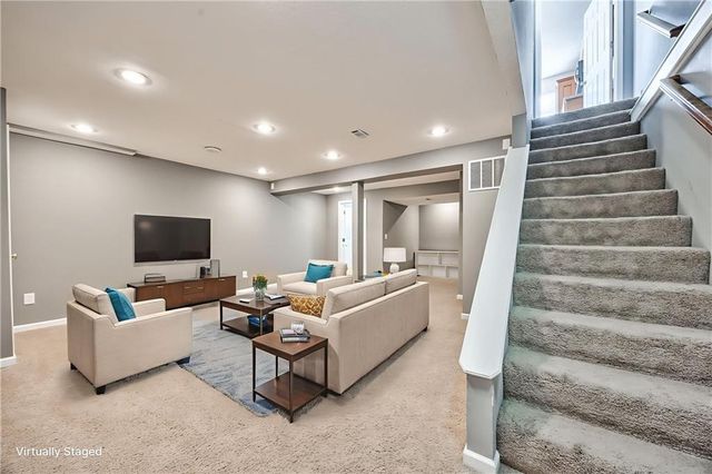 20935 W 125th Street, Olathe, KS 66061