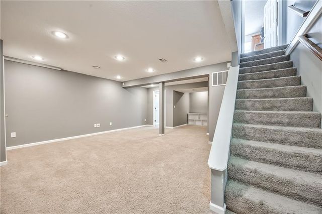 20935 W 125th Street, Olathe, KS 66061