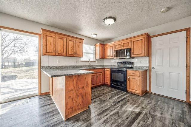 20935 W 125th Street, Olathe, KS 66061