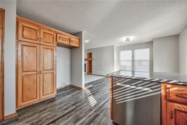 20935 W 125th Street, Olathe, KS 66061