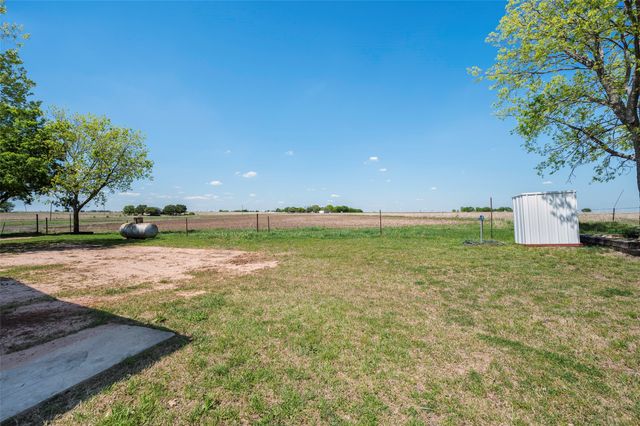 3949 County Road 302, Muenster, TX 76252
