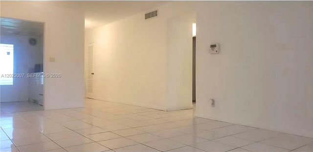 5498 NW 11th St C, Plantation, FL 33313
