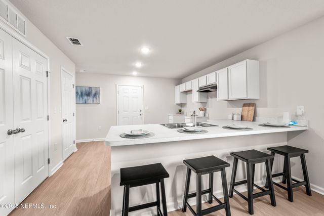 930 KENMORE Street, Jacksonville, FL 32208