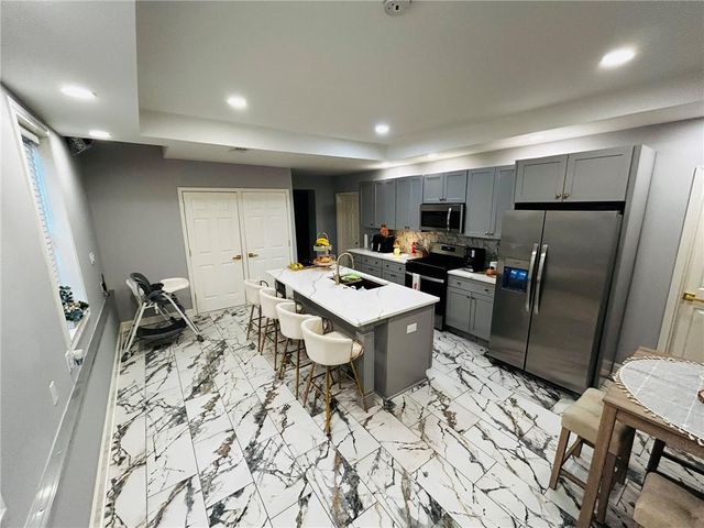120 Glenclairn Court, Roswell, GA 30076