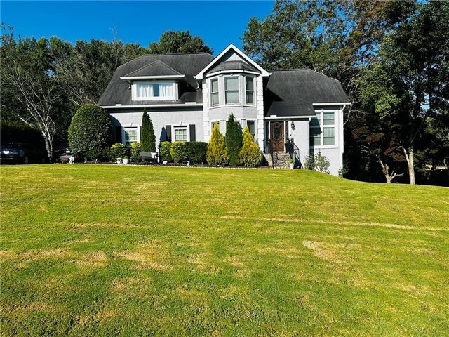 120 Glenclairn Court, Roswell, GA 30076