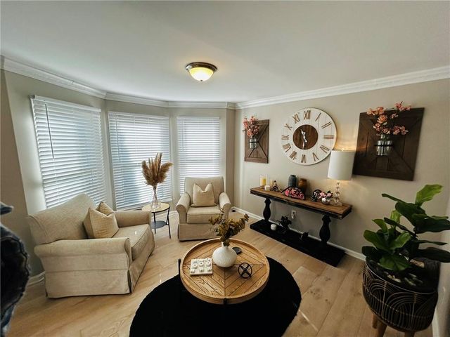 120 Glenclairn Court, Roswell, GA 30076