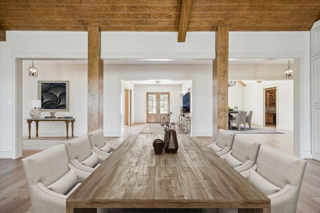 2130 Hartfield Road, Round Top, TX 78954