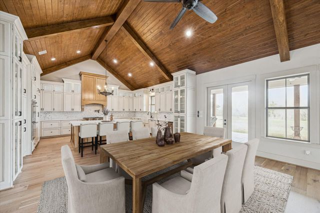 2130 Hartfield Road, Round Top, TX 78954